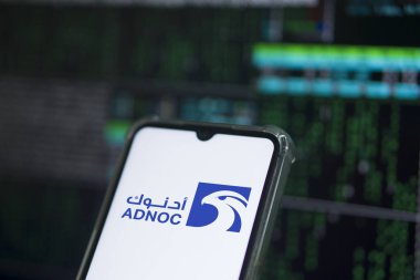 Dhaka, Bangladeş 03 Haziran 2024: Abu Dabi Ulusal Petrol Şirketi (ADNOC) akıllı telefondan.