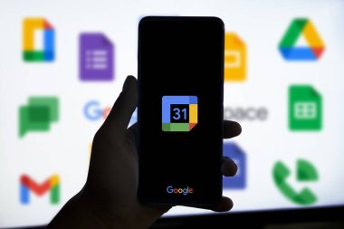 Dhaka, Bangladeş 04 Temmuz 2024: Google Takvim logosu bir akıllı telefonda gösteriliyor.