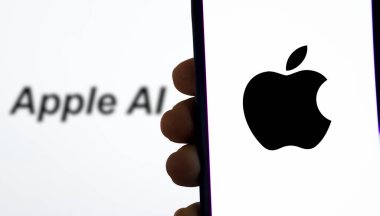 Dhaka, Bangladeş 12 Ocak 2025: Cep telefonunda Apple Ai.