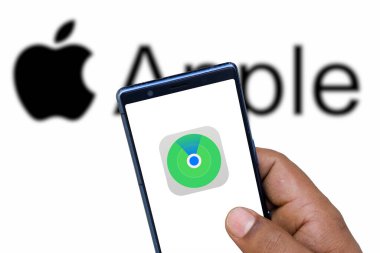 Apple uygulamamı telefon ekranında bul - Dhaka, Bangladeş 12 Ocak 2025.