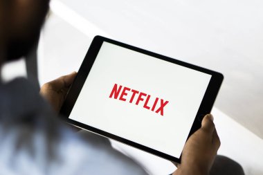 Netflix logosu Ipad.Dhaka, Bangladeş 04 Eylül 2024.
