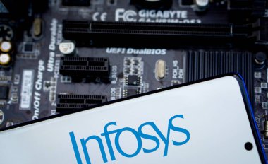 Dhaka, Bangladeş 28 Ocak 2025: Infosys logosunun yakın görüntüsü. Hindistan 'da iş danışmanlığı, bilgi teknolojisi ve dış kaynak hizmetleri sunan bir teknoloji şirketidir.