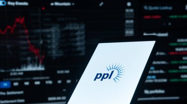 Dhaka, Bangladeş 10 Nisan 2025: PPL Şirketinin logosu cep telefonunda sergilendi