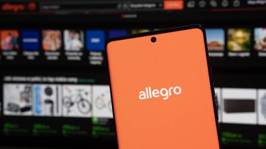 Dhaka, Bangladeş 19 Nisan 2025: Allegro logosu, renkli bir geçmişe sahip online bir alışveriş platformu. Polonya 'da online alışveriş.