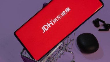 Dhaka, Bangladeş 19 Nisan 2025: JD Health (Çince:; pinyin: Jngdng Jinkng) Hong Kong 'da dijital sağlık hizmeti ve kaynak sağlama üzerine odaklanan bir Çin şirketidir..