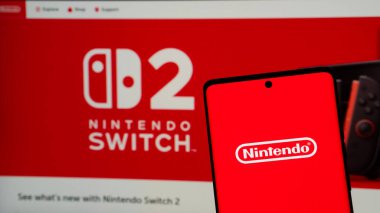Dhaka, Bangladeş 04 Mayıs 2025: Akıllı telefondaki Nintendo logo ekranı.