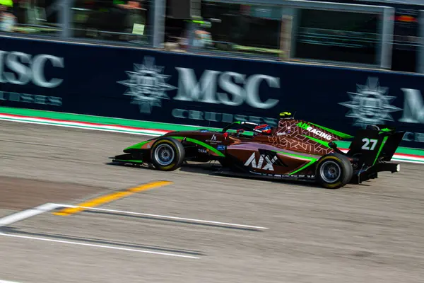 Nikita Bedrin (ITA) İtalyan pratisyen hekim haftası Imola 'daki Enzo e Dino Ferrari Pisti' nde Aix Racing 'in arabasıyla Formula 3' ün uzun metrajlı yarışı sırasında
