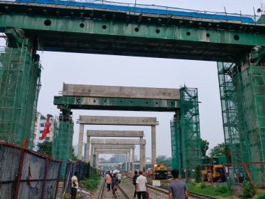 Bangladeş Yükseltilmiş Otoyol, Dhaka 'nın inşaat işi. Dhaka Yükseltilmiş Otoyolu Bangladeş 'in yükseltilmiş ilk altyapı projesi.