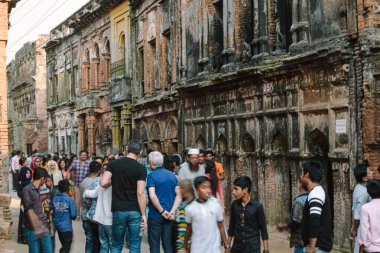 Panam City, Bangladeş 'te terk edilmiş tarihi bir harabe. Panam şehri, Bangladeş 'te terk edilmiş tarihi bir antik şehir. Eski tarihi yerlerin yolu.