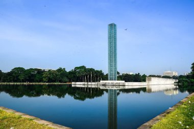 Suhrawardy Udyan 'da savaşan Bangladeş Özgürlük Anıtı eski adıyla Ramna Yarış Pisti. 