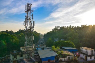 yüksek voltaj kulesi, güç iletimi