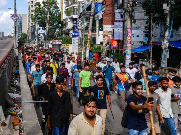 stock image Bangladesh quota reform movement and an anti-government pro-democracy protest in Bangladesh. People celebrate the resignation of Prime Minister Sheikh Hasina.