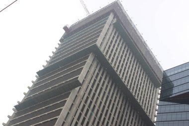 Bina yapısı fotoğrafçılığı çizgileri, şekilleri, dokuları, materyalleri ve ışık ile gölgenin etkileşimini içerir.. 