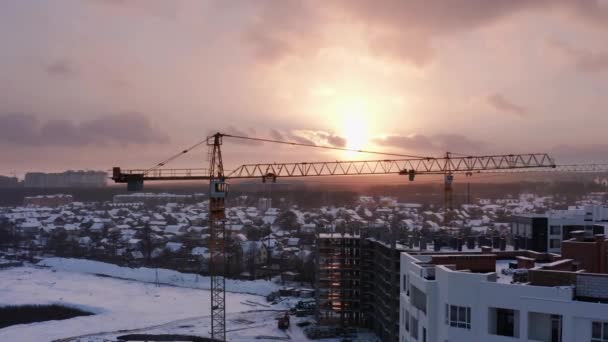 Byggeplads Med Kraner Ved Solnedgang Med Smuk Himmel Boligbyggeri – Stock-video
