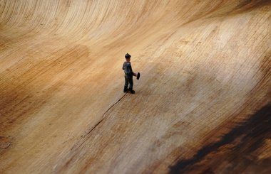 Satır arkaplan minyatür inşaat işçisi              