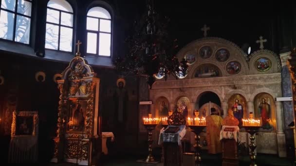 Vista All Interno Una Chiesa Cristiana Ortodossa Durante Servizio Divino — Video Stock
