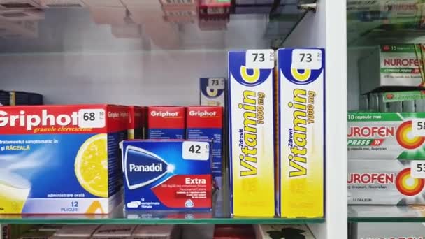 Ungheni Moldova Dezembro 2023 Vista Farmácia Prateleiras Abastecidas Com Medicamento — Vídeo de Stock