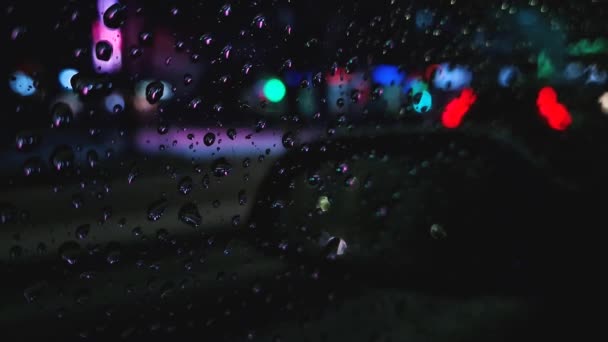 Λιώνει Σταγόνες Νερού Χιονιού Στο Παράθυρο Του Αυτοκινήτου Θέα Στον — Αρχείο Βίντεο