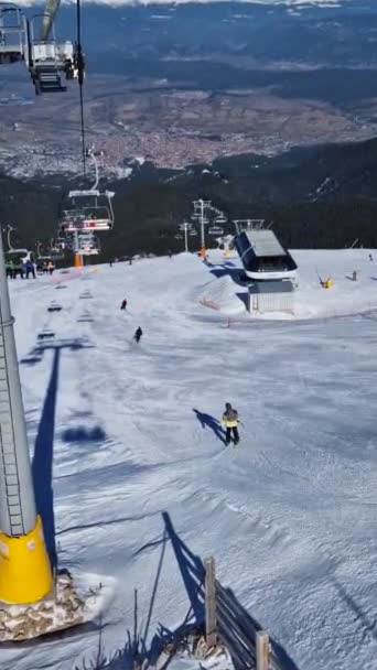 Bansko Bulgaria Ocak 2024 Aktif Kayakçıların Kayak Yaparken Eğlendiği Kayak — Stok video