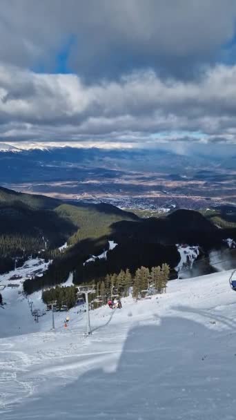 Bansko Bulgarien Januari 2024 Pirin Mountain Resort Med Skidliftar Som — Stockvideo