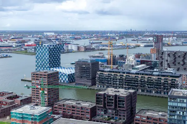 Rotterdam 'daki Euromast kulesinden panoramik manzara