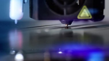 3D yazıcı nozül prototip makinası. Ekstraktörü kapat