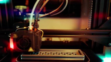 3d yazıcı prototip makinesi kısmen ev atölyesi makine kolu