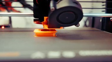 basılı nesne 3d yazıcı ev atölyesi turuncu iplik masa ürünü