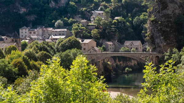 Village Saint Chly Tarn Its Bridge Tarn Gorges France — Stock Photo, Image