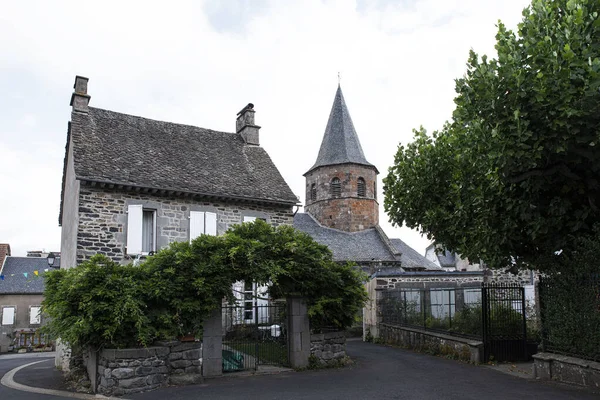 Χωριό Salers Στη Γαλλία Τυπικά Πέτρινα Σπίτια Του — Φωτογραφία Αρχείου