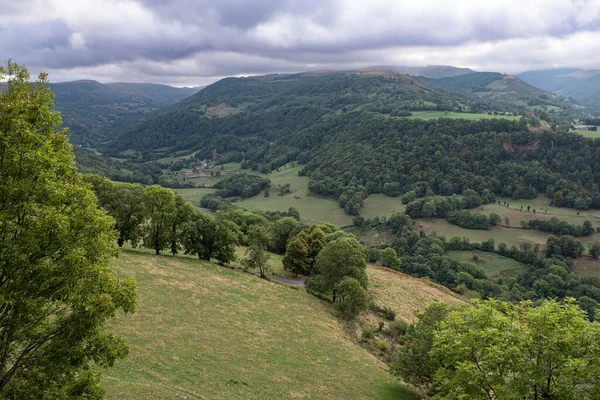 Krajina Auvergne Francie Horami Lesy Poli Pro Zemědělství — Stock fotografie