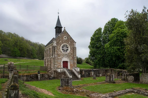 法国雪佛兰再利用山谷罗亚尔德尚港教堂的建筑 — 图库照片