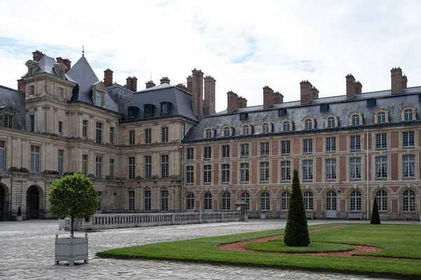 Fransa Daki Fontainebleau Şatosu Nun Dış Mimarisi — Stok fotoğraf