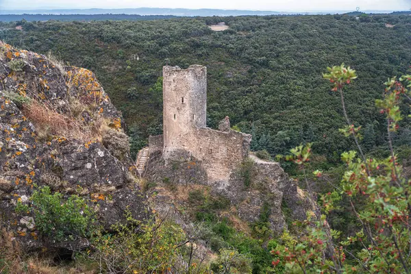 Ruines Château Médiéval Lastours Dans Région Cathare Sud France Images De Stock Libres De Droits