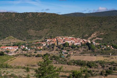 Cucugnan Vadisi, Fransa, Languedoc Roussillon, Occitanie Bölgesi