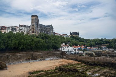 Fransa 'nın Bask bölgesindeki Biarritz kasabasındaki Sainte-Eugnie Kilisesi