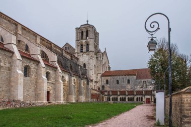Burgundy, Fransa 'daki Vzelay Bazilikası' nın dış görünüşü