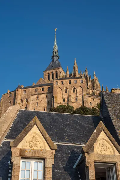 Mont Saint-Michel 'in Normandiya, Fransa' daki mimarisinin ayrıntıları