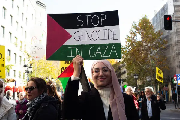 Protesty Podczas Wiecu Wspierającego Palestyńczyków Madrycie Grudnia 2023 Roku Tym — Zdjęcie stockowe