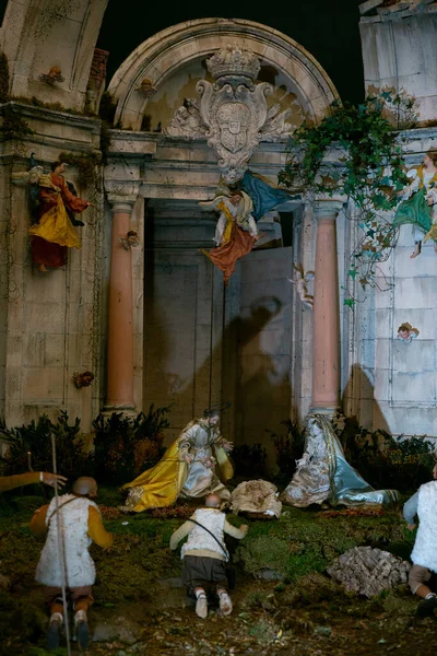 Several Figures 18Th Century Neapolitan Nativity Scene Prince Displayed Presentation — Stock Photo, Image