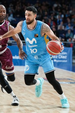 Movistar Estudiantes oyuncusu Movistar Estudiantes ile ICG Forca Lleida arasında oynanan LEB Oro Maçı sırasında 10 Aralık 'ta WiZink Center Madrid' de görüldü.