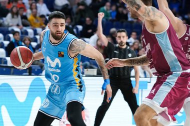 Movistar Estudiantes oyuncusu Movistar Estudiantes ile ICG Forca Lleida arasında oynanan LEB Oro Maçı sırasında 10 Aralık 'ta WiZink Center Madrid' de görüldü.