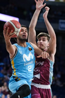 Movistar Estudiantes oyuncusu Movistar Estudiantes ile ICG Forca Lleida arasında oynanan LEB Oro Maçı sırasında 10 Aralık 'ta WiZink Center Madrid' de görüldü.
