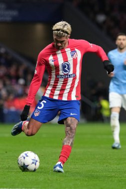 Madrid UEFA Şampiyonlar Ligi sırasında Madrid 'den Rodrigo De Paul ve İspanya' nın Madrid kentinde 13 Aralık 2023 tarihinde SS Lazio Mertropolitano Stadyumu. 