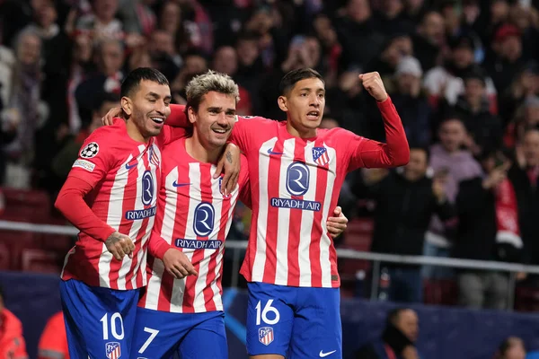 Madrid UEFA Şampiyonlar Ligi sırasında Atletico de Madrid 'den Antoine Griezmann ve 13 Aralık 2023 tarihinde Madrid, İspanya' da SS Lazio Mertropolitano Stadyumu. 