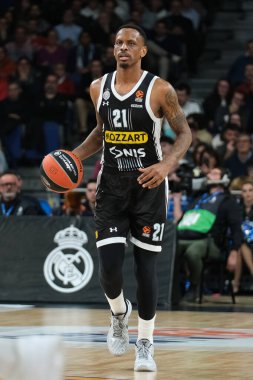 Partizan Mozzart Bet 'ten James William Nunnally Belgrad, 21 Aralık 2023' te İspanya 'nın başkenti WiZink' te Real Madrid ile Partizan Belgrad arasındaki Türk Hava Yolları EuroLeague 'inde oynuyor.