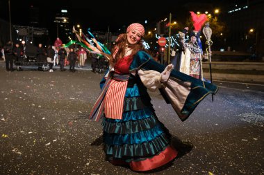 5 Ocak 2024 İspanya, Madrid 'deki Üç Kralın geçit töreni sırasında aktörler geçidi.