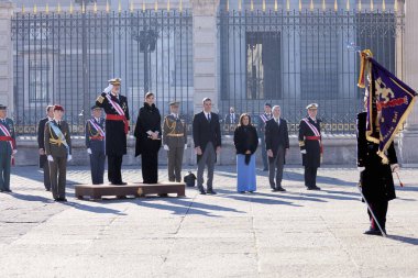  İspanya Kralı VI. Felipe, İspanya Kraliçesi Letizia ve İspanya Veliaht Prensesi Leonor, 6 Ocak 2024 tarihinde İspanya 'nın Madrid kentinde düzenlenen Pascua Askeri törenine katıldılar.