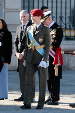 İspanya Veliaht Prensesi Leonor, 6 Ocak 2024 tarihinde İspanya 'nın Madrid kentinde düzenlenen Pascua Askeri Töreni' ne katıldı.