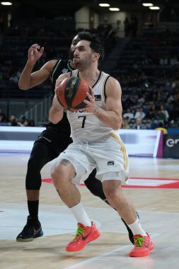 Real Madrid 'den Facundo Campazzo 21 Ocak 2024' te İspanya 'nın başkenti Madrid' de oynanan Liga Endesa maçında Real Madrid ve Bilbao Basket arasında oynanacak..
